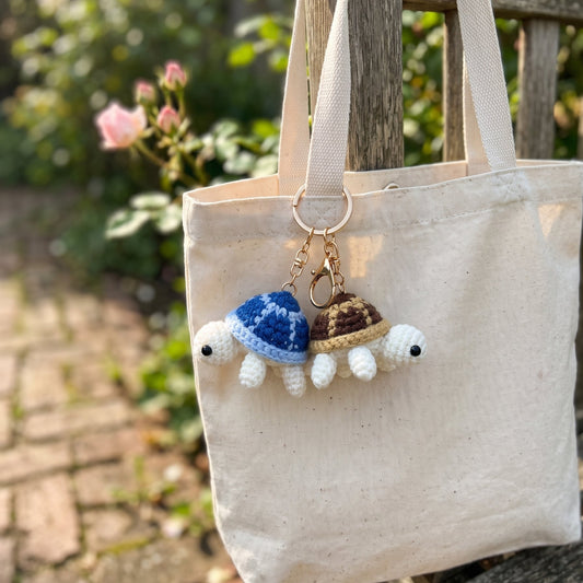 Mini turtle crochet